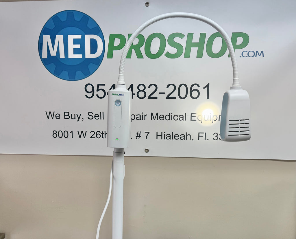 Welch Allyn GS 300 General Exam Light with Mobile Stand WLA-44400 Used